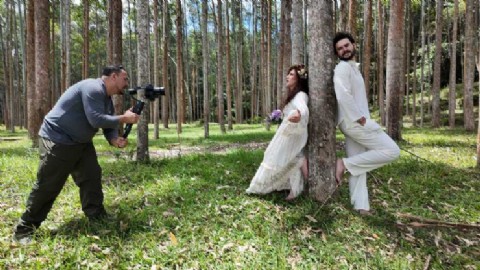 VIDEO | Adriana Santa estrena “Tú Mi Motivo”: una historia audiovisual inspirada en el amor verdadero