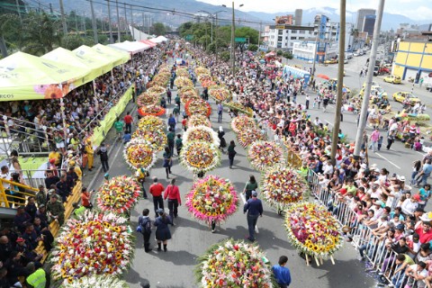 Medellín esta casi listo para las más de 420 actividades en la Feria de las Flores 2015