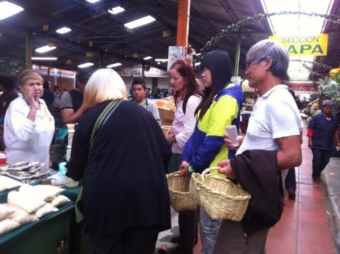 La plaza de mercado en Bogotá: turismo social de proyección mundial.