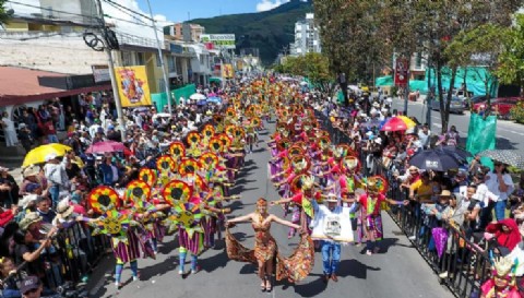 Carnaval de Negros y Blancos 2020: el festejo que convirtió las calles en un teatro lúdico y cultural