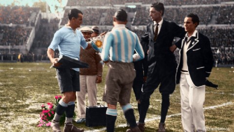 La final del Mundial 1930: Argentina derrotada por 4 tantos contra 2 frente a Uruguay