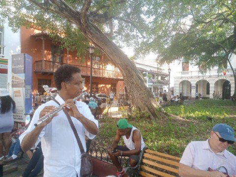 VIDEO | Ariel Flórez, un músico en Alemania con raíces en Cartagena