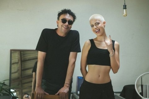 VIDEO | Annasofia y Andrés Cepeda unen sus voces en el sentido bolero “Estamos a Paz”