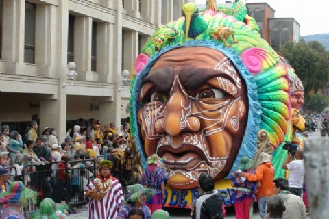La historia, el arte y la lúdica del Carnaval de Negros y Blancos tiene canción en el 2019