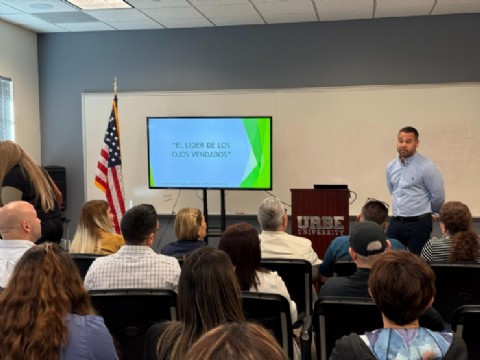 Luis Daniel Añez, el consultor que impulsa a emprendedores a triunfar más allá de las fronteras