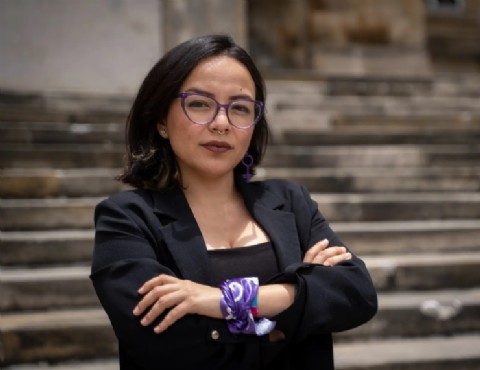 Jennifer Pedraza radica proyecto “anti-cepo” para frenar el acoso judicial contra periodistas