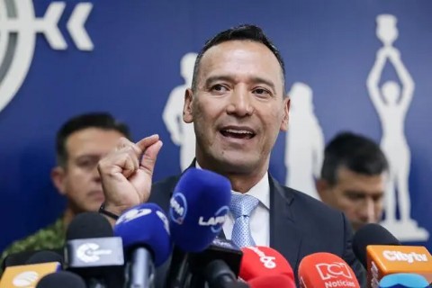 Polémica en el aire: el Gobierno bajo fuego por los bombardeos en Arauca y Guaviare