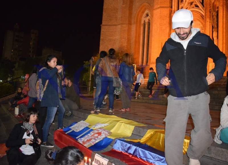 Colombianos en Argentina se manifestaron a favor de la paz