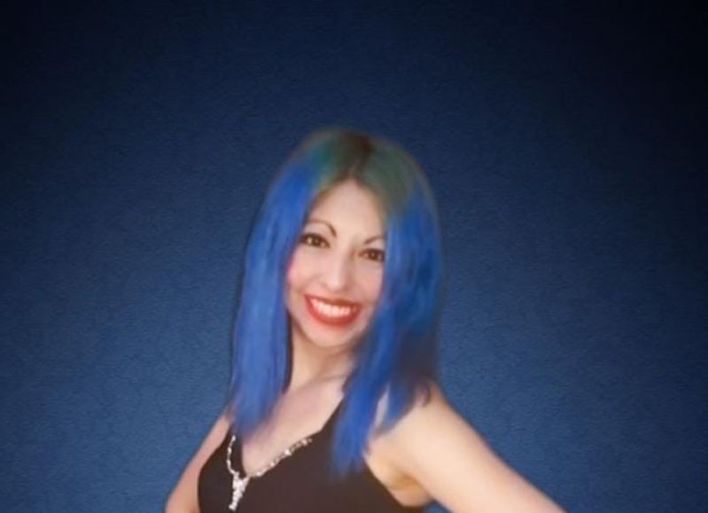 Esmeralda Music cautiva a todos con su voz de otro planeta