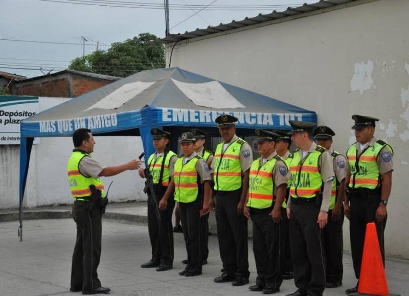 Policías ecuatorianos agredieron a un grupo de campesinos colombianos