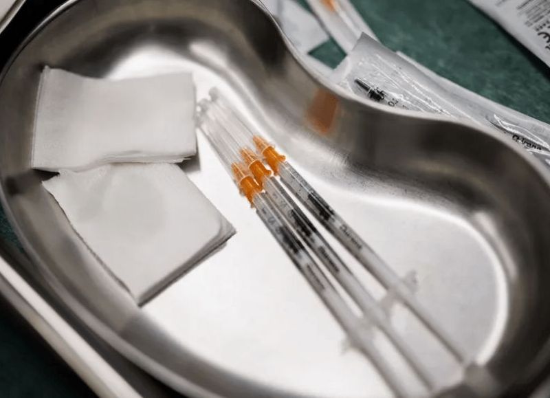 Vacuna contra el cáncer estaría lista a "finales de la década"