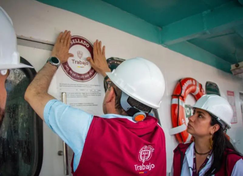 Van Camps en la tormenta: cierran buques por explotación y tripulantes sin contrato