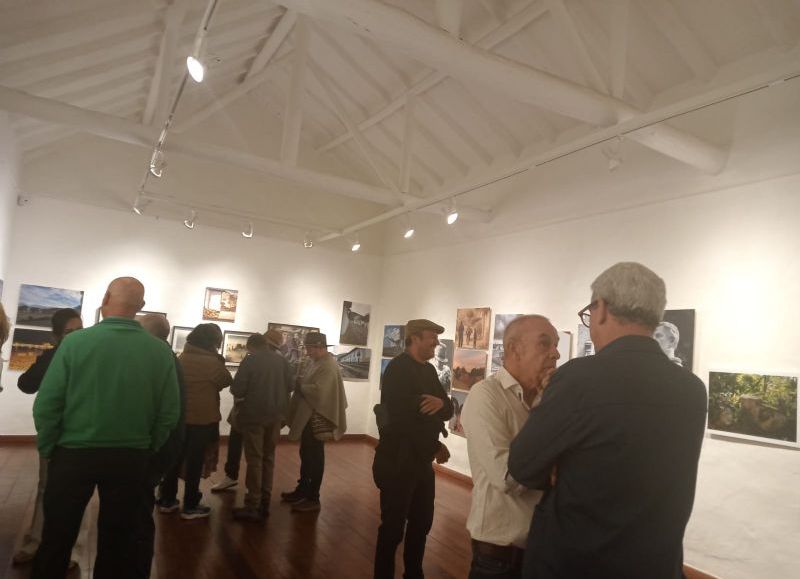 Galería Pérez Rojas en Villa de Leyva, en el preámbulo de "Villadeletras"