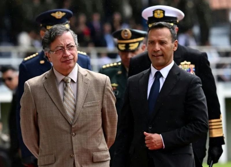 El Gobierno de Petro enfrenta críticas por bombardeos que dejaron al menos 15 menores muertos desde agosto