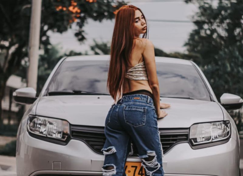 VIDEO | La reina del trono: una artista que llega rompiendo la liga con "Sugar Daddy"