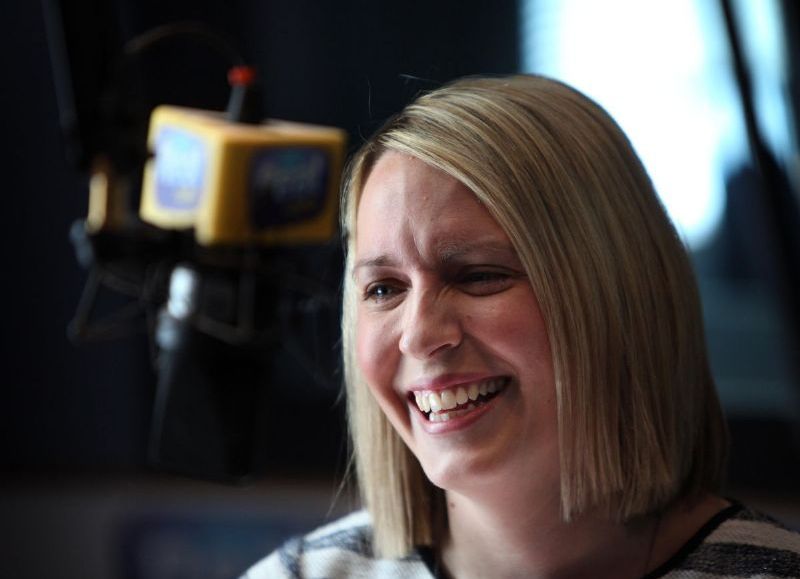 La periodista británica Lisa Shaw murió como consecuencia de la vacuna de AstraZeneca