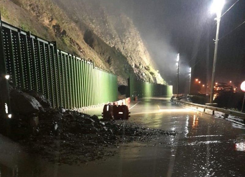 Por caída de roca volvieron a cerrar la vía que comunica Bogotá con los Llanos Orientales