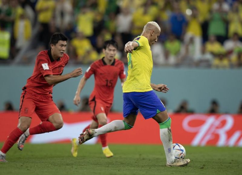Brasil bailó a Corea del Sur y enfrentará a Croacia en cuartos de final del Mundial